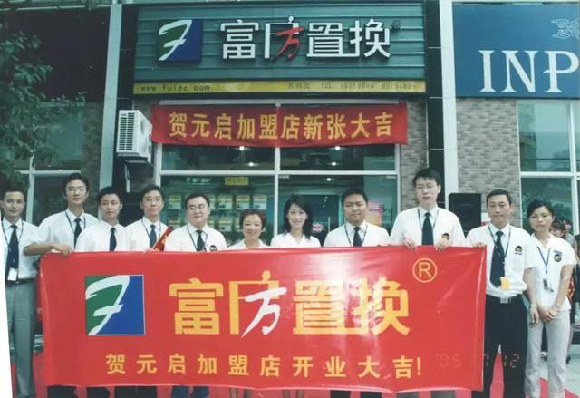 文化经纪人是他的护城河